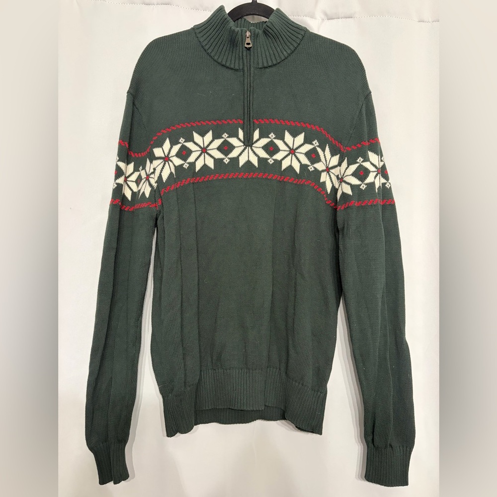 Weatherproof Dark Green Zip Up Sweater with Snowflake Design - Men’s size Large